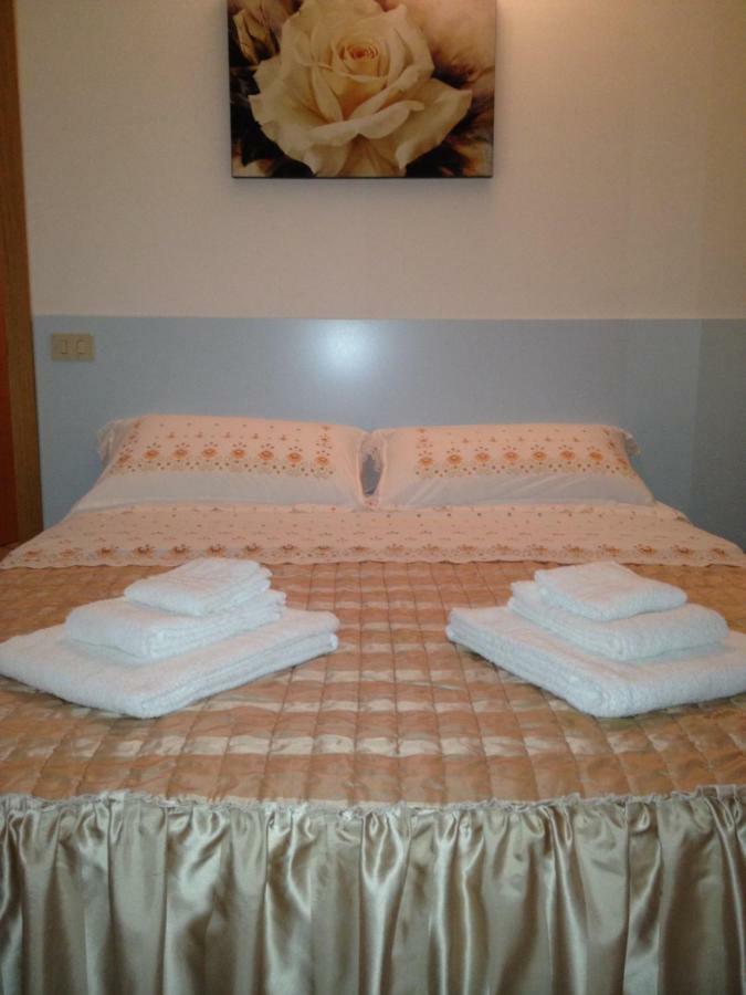 Il Gruccione Bed and Breakfast Sant'Omero Buitenkant foto