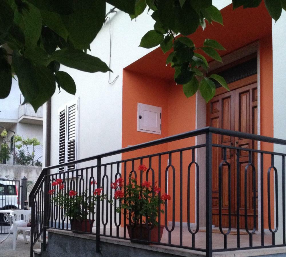 Il Gruccione Bed and Breakfast Sant'Omero Buitenkant foto